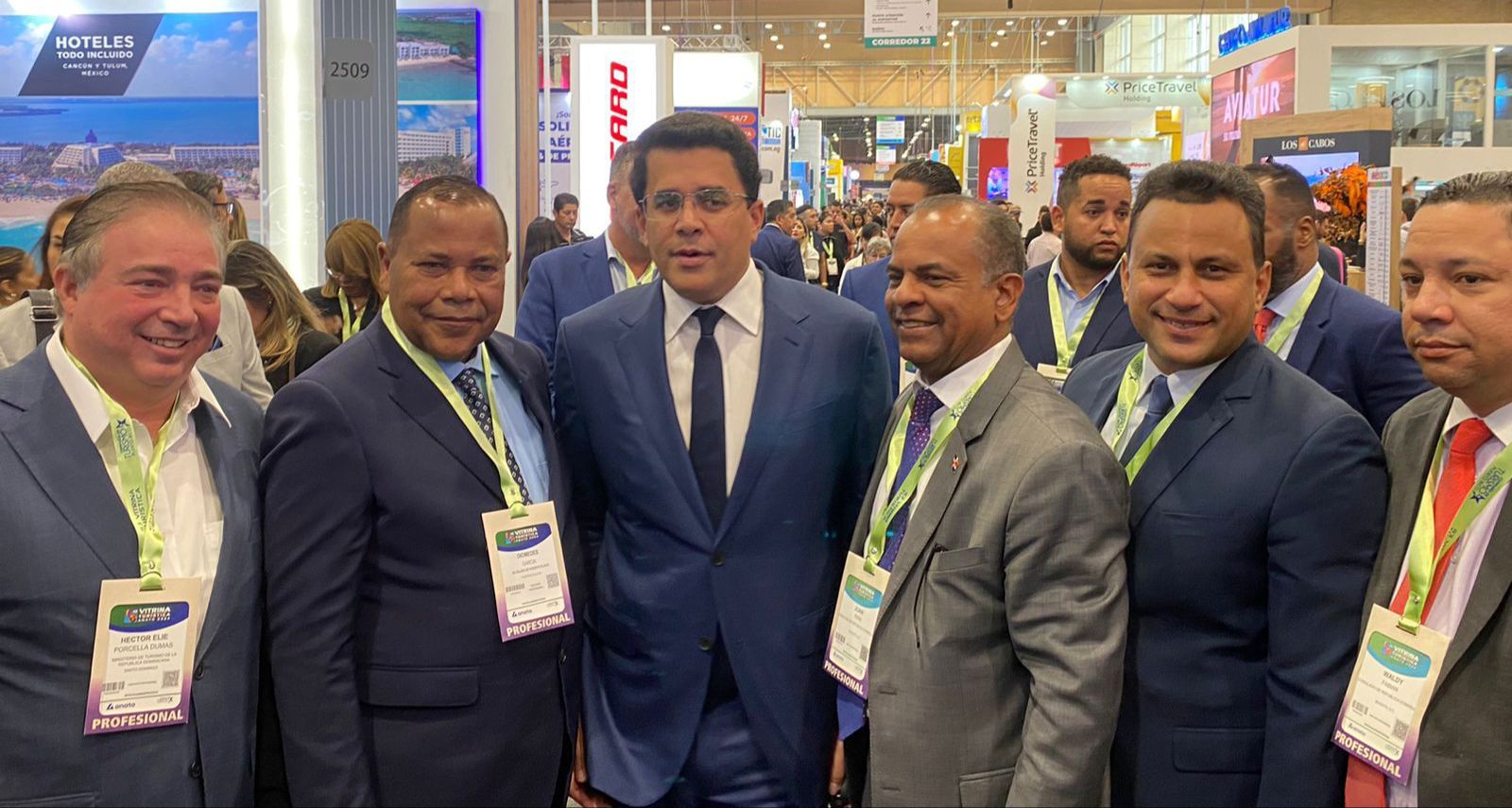 Delegación del ayuntamiento de Puerto Plata, acompañan al alcalde Roquelito García en feria turística ANATO 2024