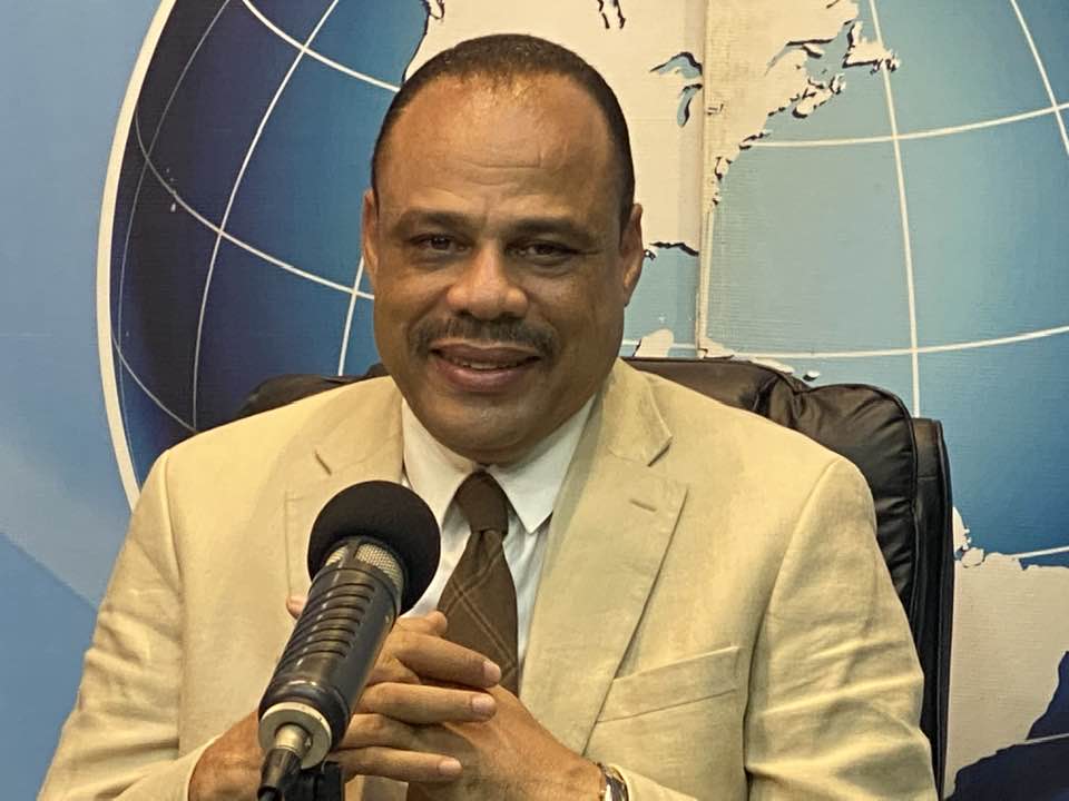 Domingo Artíles favorece debe trillar un camino independiente para recuperarse y reposicionarse, liderado por Miguel Vargas Maldonado