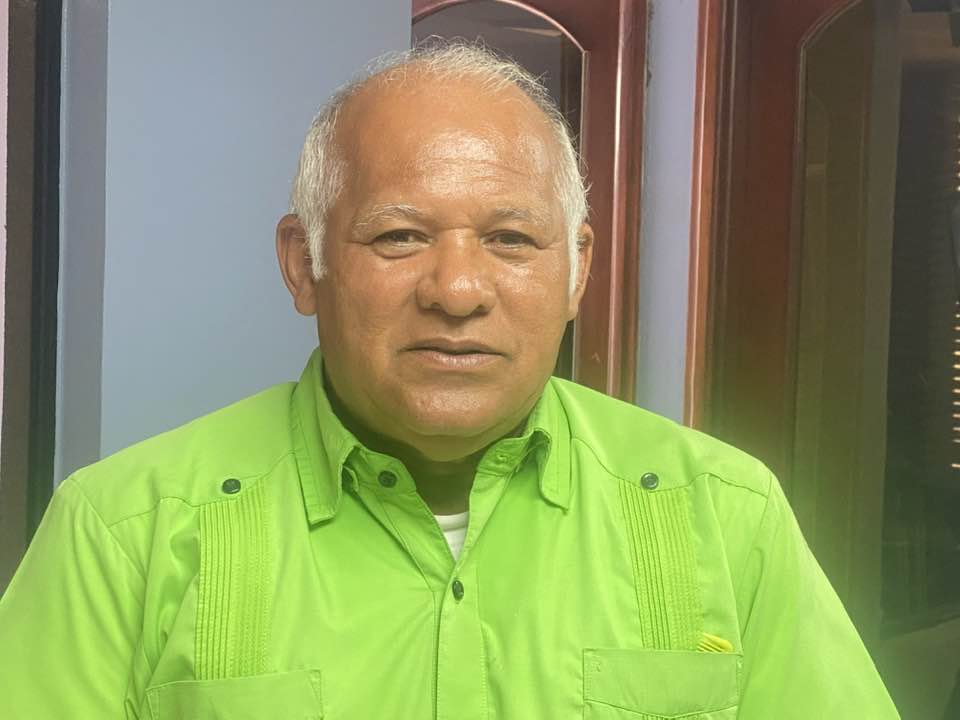 Presidente taxistas de Maimón exhorta a autoridades a no permitir que se le eche más leña al fuego al sector turístico