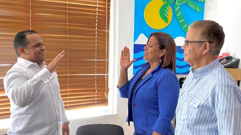 Tony Almonte asume como nuevo secretario general de Adompretur Puerto Plata