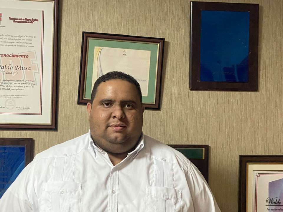 Regidor Roque De León Hijo garantiza carta de no objeción para sanear terrenos Gustavo Behall será revocada