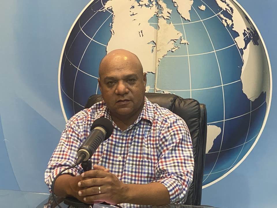 Urbanizador Junior Polanco asegura si Gobierno le entrega el puente de entrada y salida a Luperón lo termina y entrega en 15 días