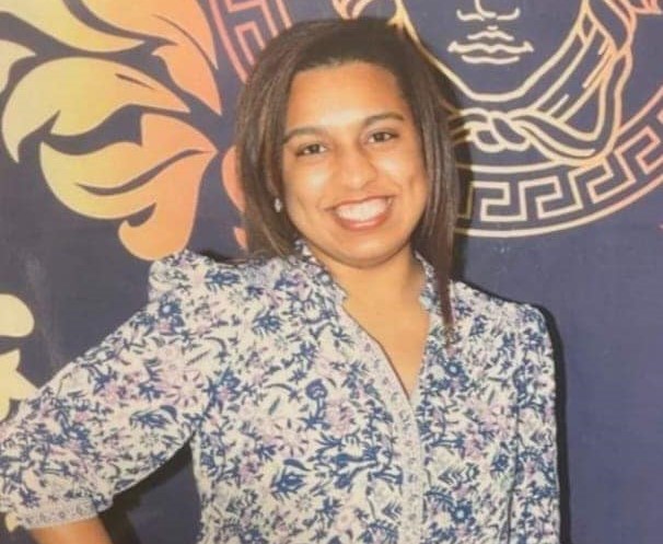 Doctora puertoplateña Ismaela Báez Comprés abre Centro Médico Podológico en Barcelona, España, con moderna tecnología