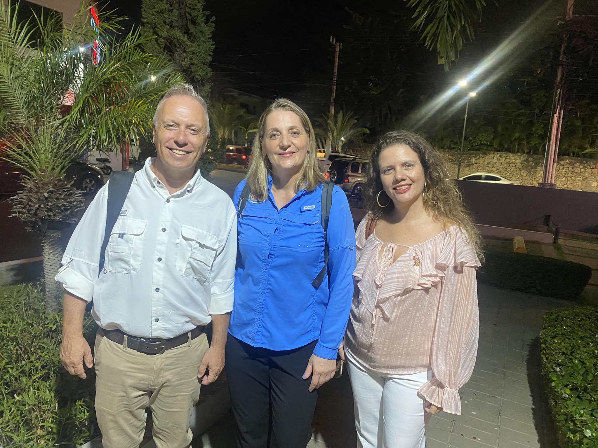 Amber Cove y Héroes del Medio Ambiente se unen en Proyecto Basura Cero Maimón