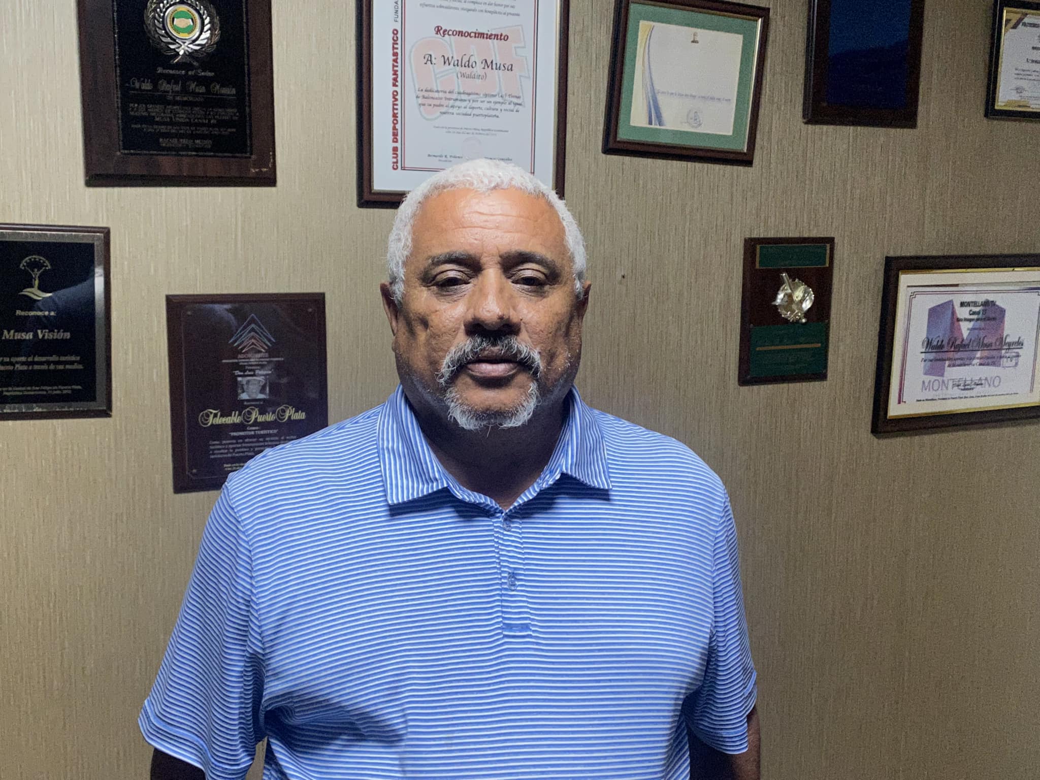 Emèrito Almonte reclama amueblen Escuela de Bellas Artes y designen profesores para ponerla a funcionar