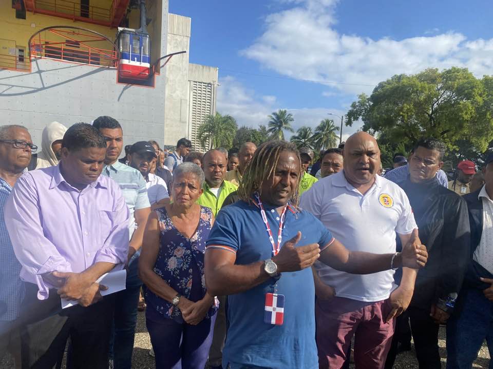 Sindicalista Domingo García exhorta a sociedad civil unificarse contra sectores quieren apoderarse del teleférico y otros activos