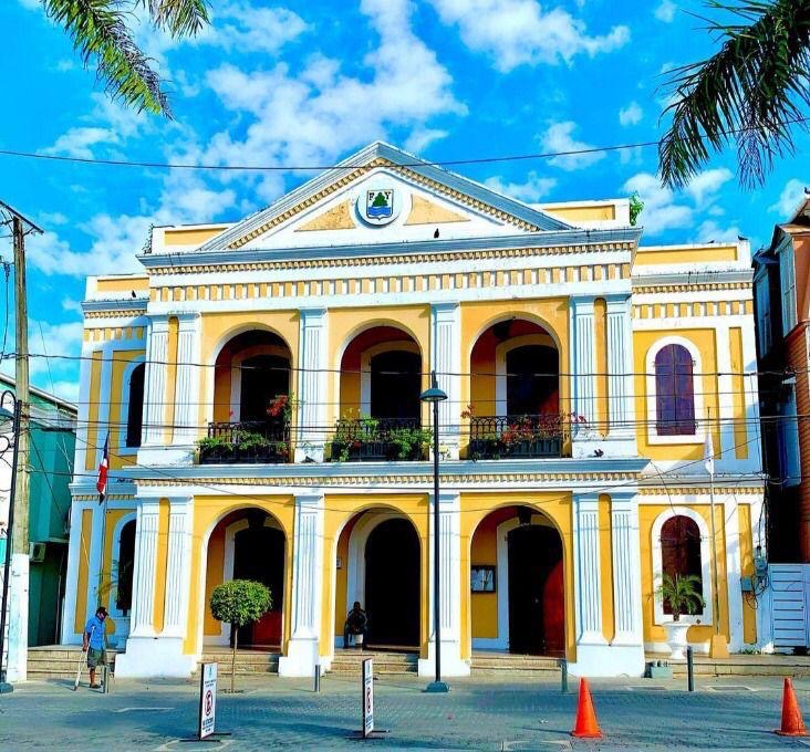 Ayuntamiento de Puerto Plata declara duelo municipal por el fallecimiento del profesor José Lagombra “Cheo”