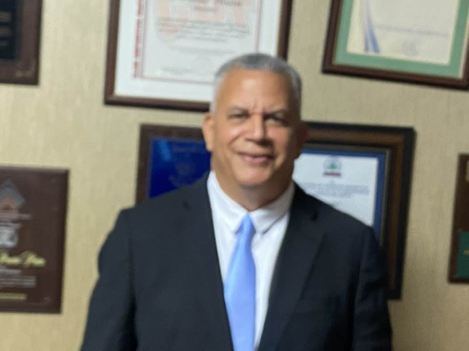 Alcalde Luís Joel Francisco revela cacao y aguacate son el sostén básico economía de Altamira