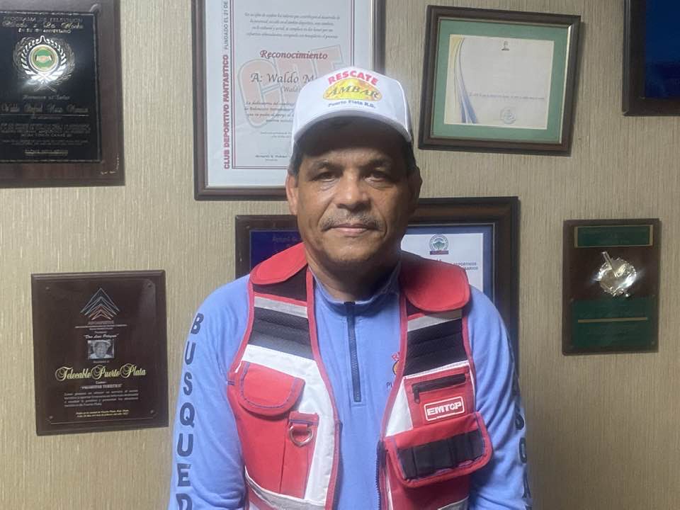 Director Rescate Ambar afirmó con mejores equipos se pudo rescatar con vida a decenas de las 231 personas fallecidas en Jet Set