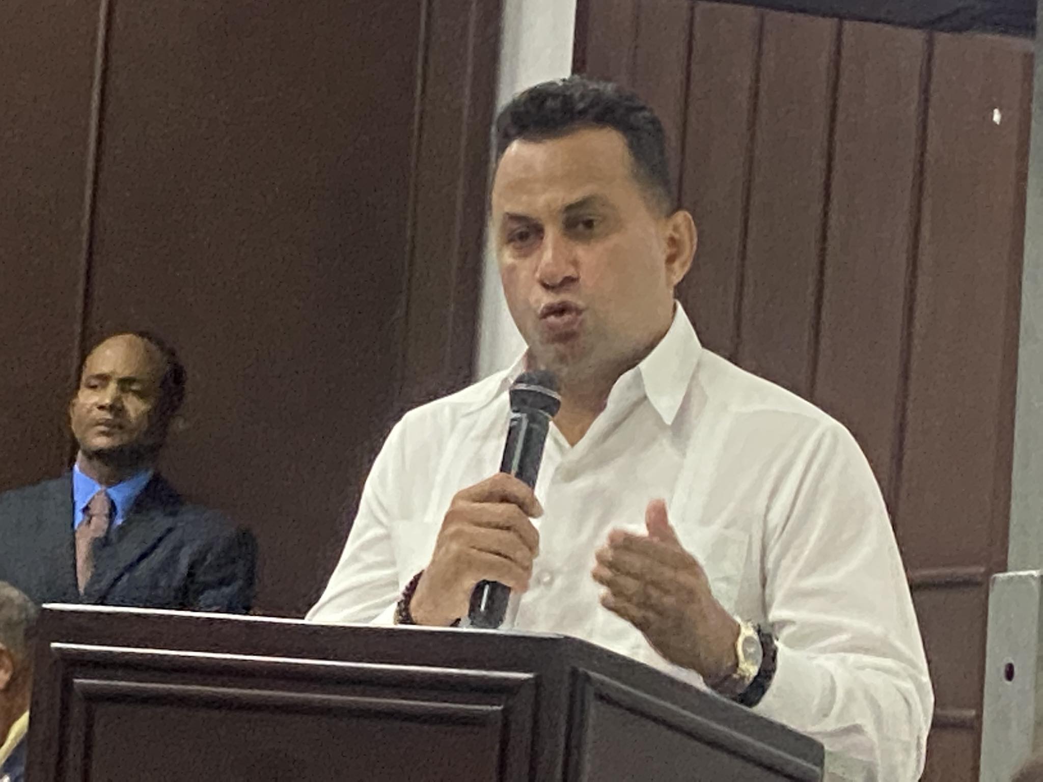 Presidente ayuntamiento local, Jeremías Ureña, destaca papel prensa libre en construcción de democracia transparente