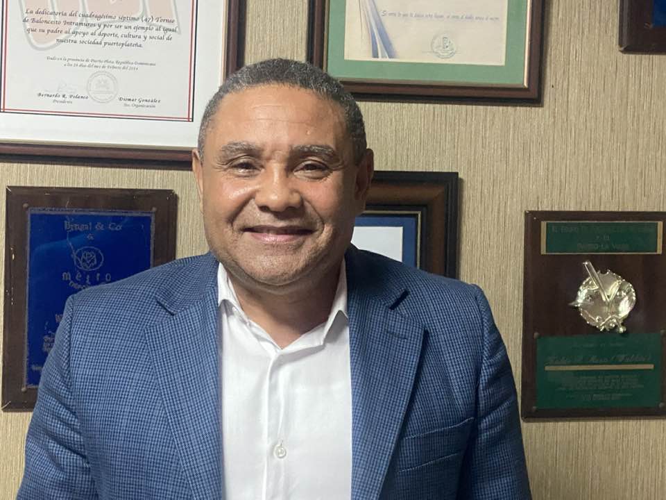 Ricardo Lantigua dispuesto a consensuar o a competir; afirma ganará con modalidad apruebe Fuerza del Pueblo