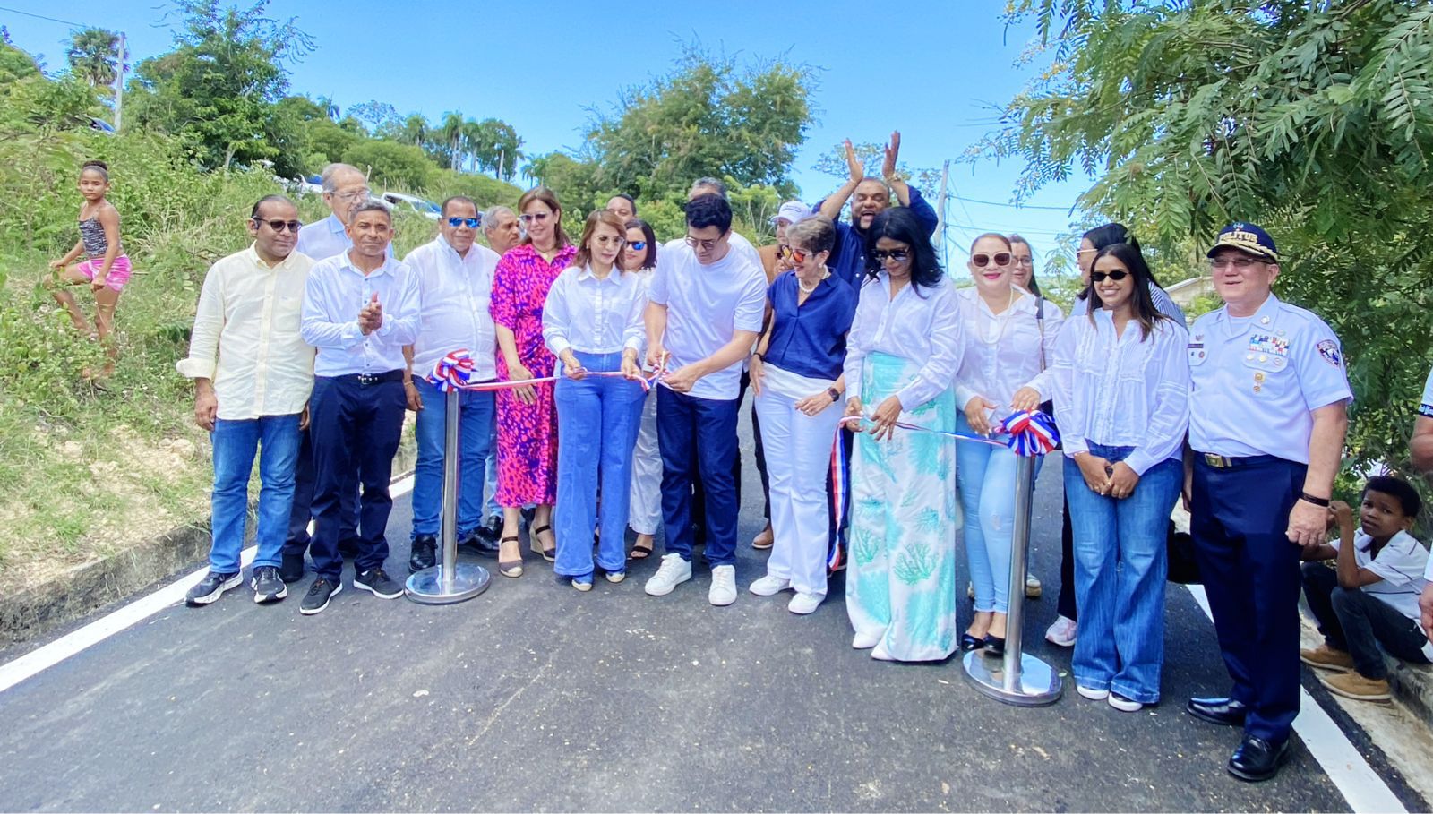 Collado inaugura reconstrucción calles en turístico municipio de Sosúa