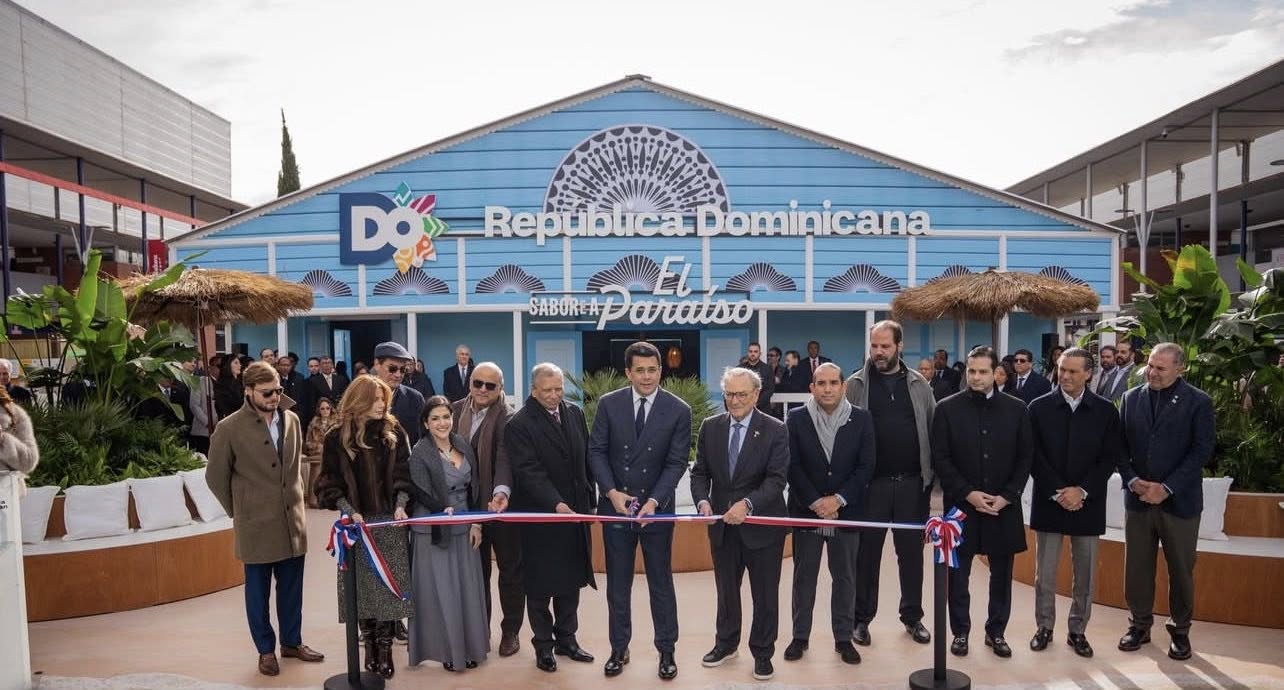 La Asociación de Hoteles y Turismo de Puerto Plata (AHPP) fortalece la proyección del destino en FITUR 2026