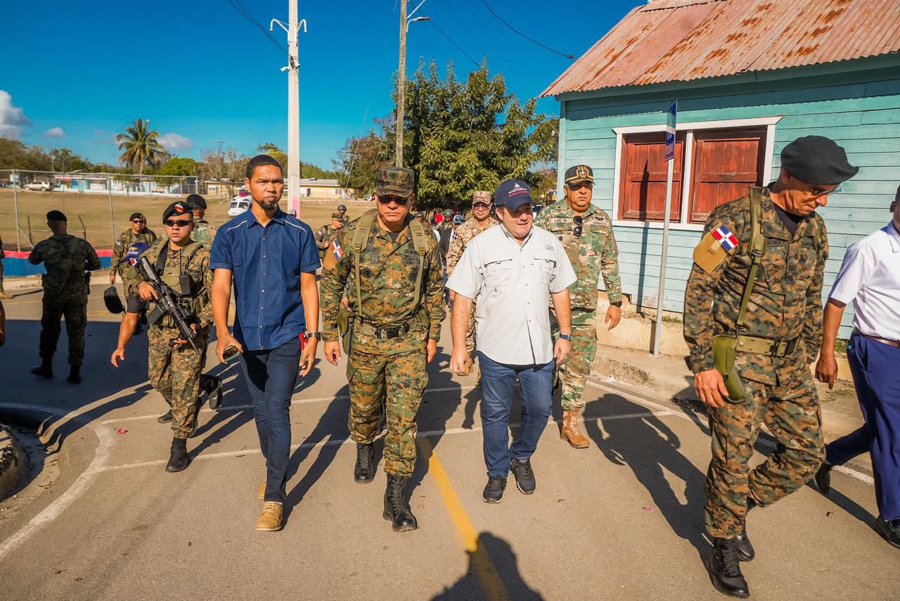 Ministros de la Presidencia y de Defensa recorren zona fronteriza norte para reforzar seguridad y atender necesidades comunitarias