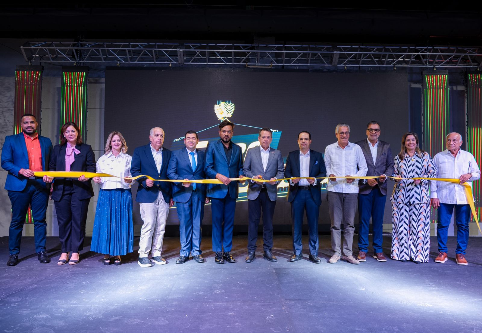 Ministro Ito Bisonó resalta modernización de la permisología en Expo Construcción Puerto Plata 2026