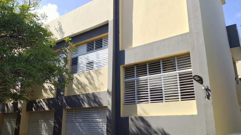 Gobierno interviene 11 centros educativos en Puerto Plata; las mayorías están listos para el año escolar 2026-2027