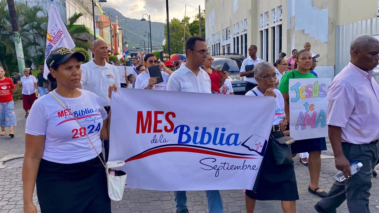 Ayuntamiento de Puerto Plata felicita organizadores de la celebración del Día Nacional de la Biblia