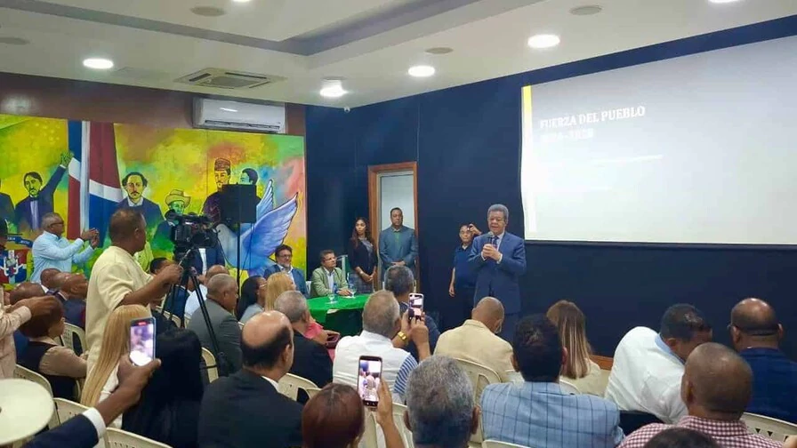 Leonel plantea convertir la FP en “centro de aprendizaje permanente”