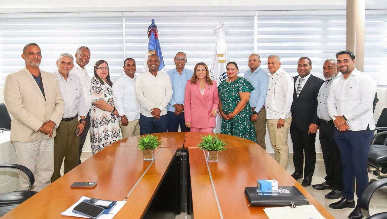 Supérate y la Mancomunidad de Alcaldes de Puerto Plata articulan acciones para ampliar la protección social en la provincia