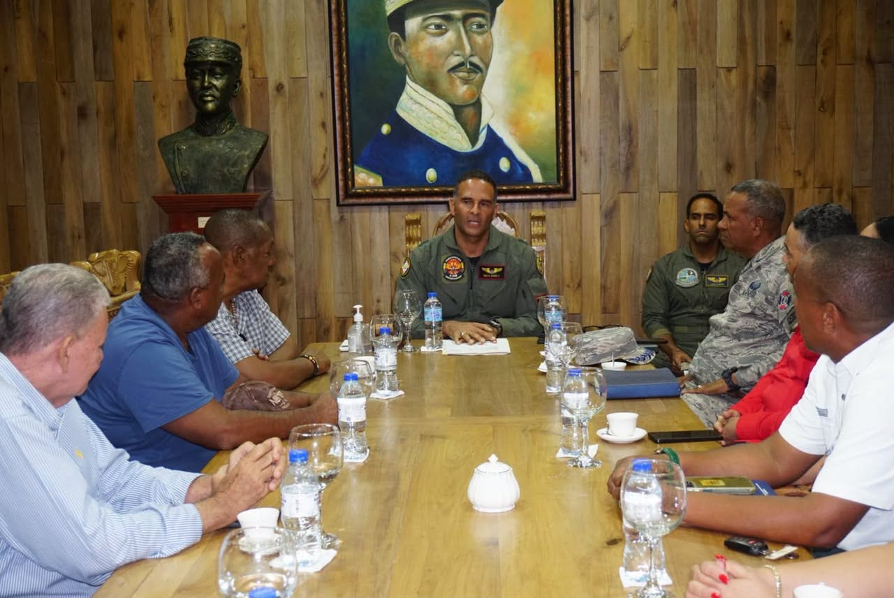 Comandante de la Base Aérea Puerto Plata sostiene encuentro con representantes comunitarios y religiosos de Sosúa, Montellano y Cabarete